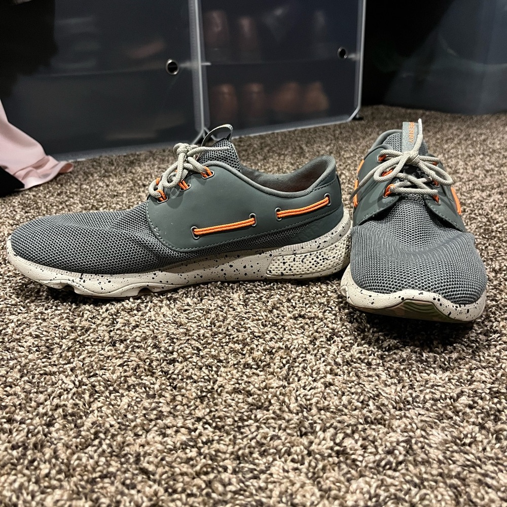 Sperry Men's Gray and Orange Athletic Shoes